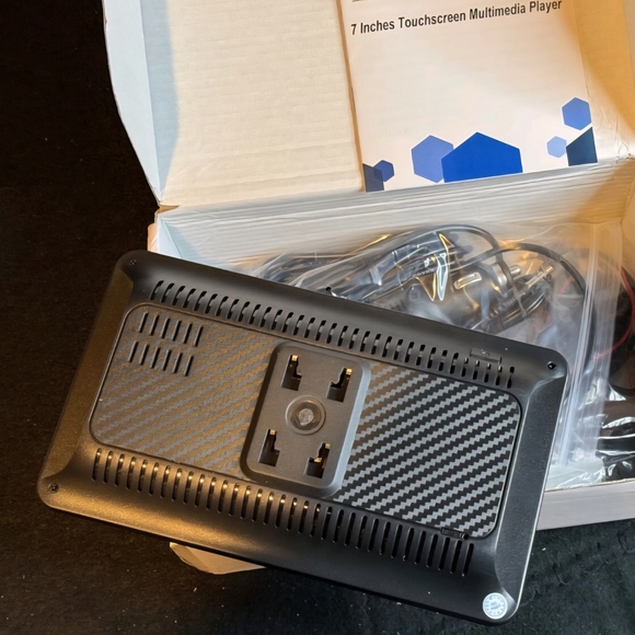 Portable Wireless Car Stereo with Black Frame - Picture 4 of 7